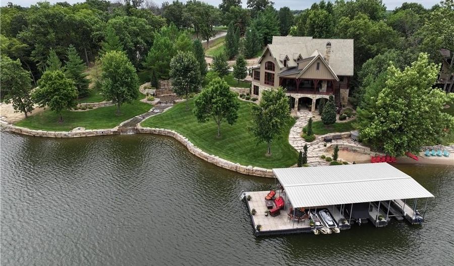 1060 Lake Viking Ter, Altamont, MO 64620 - 5 Beds, 7 Bath