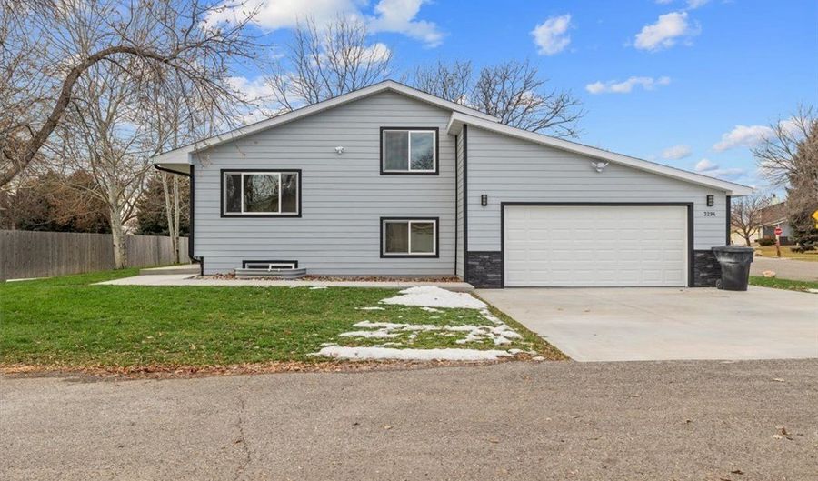 3294 Windmill Cir, Billings, MT 59102 - 4 Beds, 2 Bath