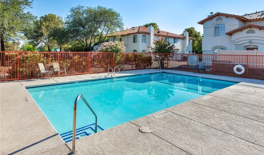 3448 Twilight Star Dr, Las Vegas, NV 89117 - 3 Beds, 3 Bath