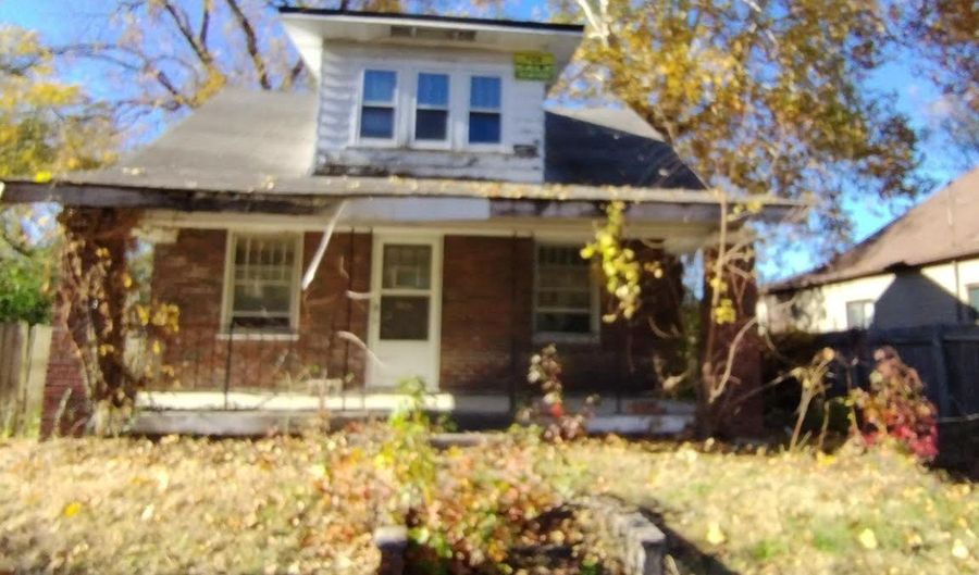 420 Jefferson Ave, Alton, IL 62002 - 3 Beds, 1 Bath