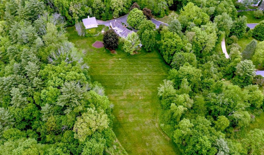 16 Storybrook Ln, Amherst, NH 03031 - 5 Beds, 5 Bath