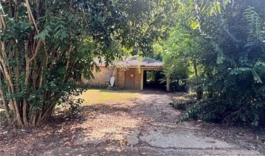2623 LEVIN St, Alexandria, LA 71301 - 0 Beds, 0 Bath