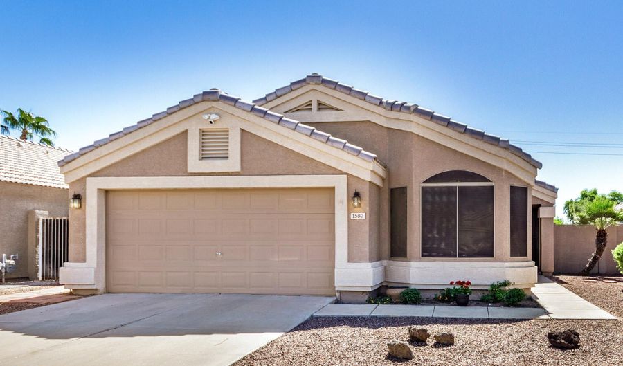 1587 W Kesler Ln, Chandler, AZ 85224 - 3 Beds, 2 Bath
