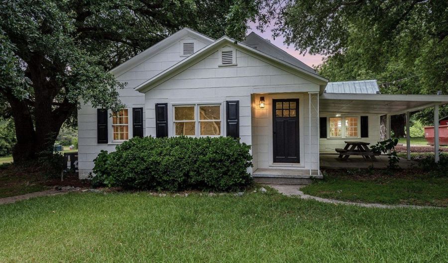 113 Clayton Rd, Angier, NC 27501 - 4 Beds, 3 Bath