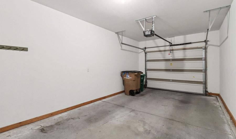 522 Kelsey Ln, Altoona, IA 50009 - 2 Beds, 2 Bath