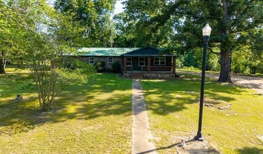 410205 E 1910 Rd, Antlers, OK 74523 - 5 Beds, 2 Bath