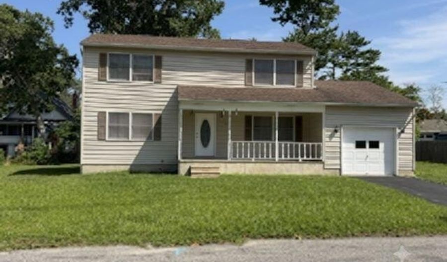 641 Ship Ave, Beachwood, NJ 08722 - 3 Beds, 3 Bath