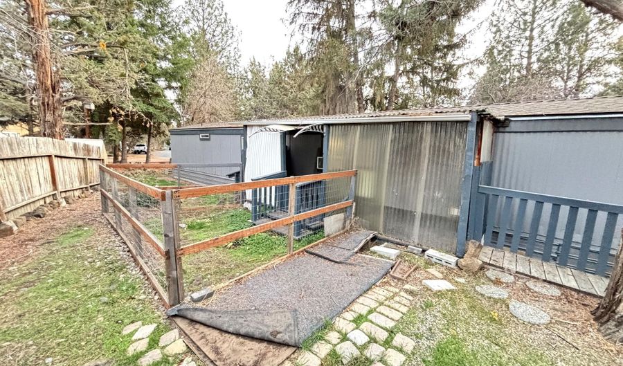 64100 N Hwy 97 14, Bend, OR 97701 - 2 Beds, 2 Bath