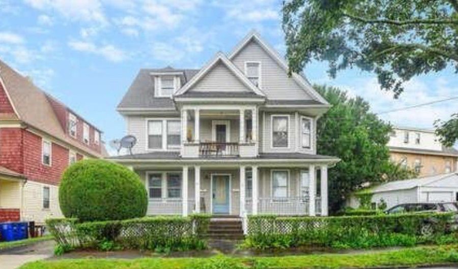 40 Scofield Ave, Bridgeport, CT 06605 - 2 Beds, 1 Bath