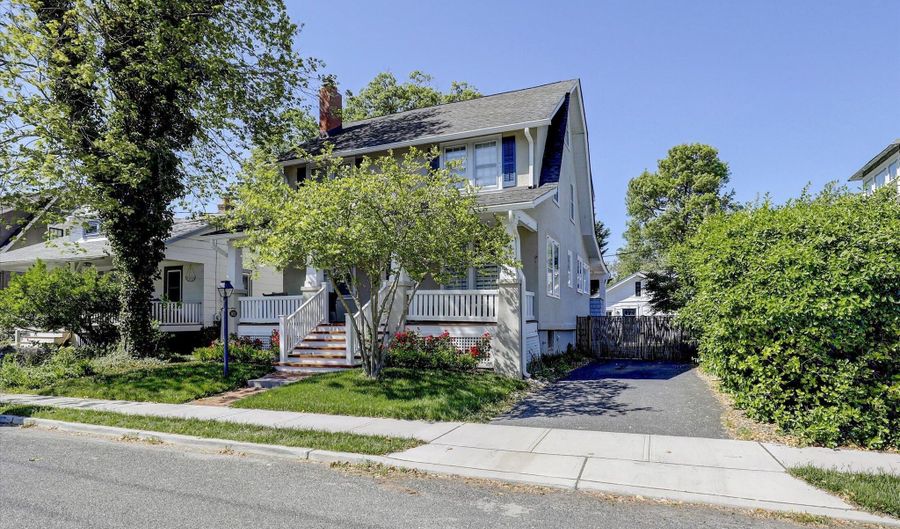 603 Laurel Ave, Allenhurst, NJ 07711 - 4 Beds, 1 Bath