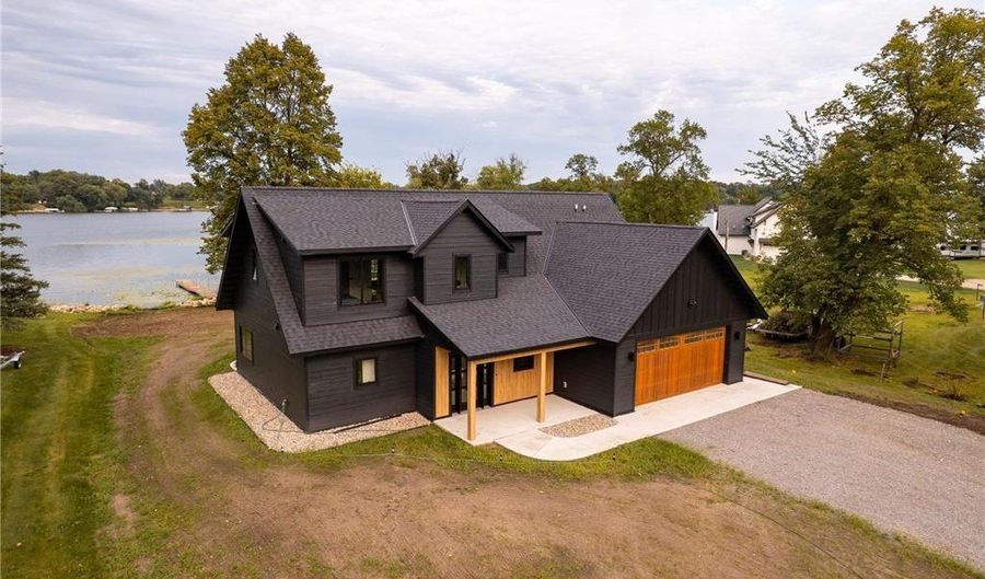 1920 Geneva Rd NE, Alexandria, MN 56308 - 4 Beds, 3 Bath