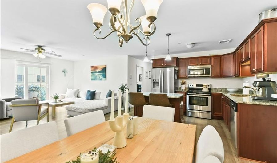 2 Gray Coach Ln 210, Cranston, RI 02921 - 2 Beds, 2 Bath