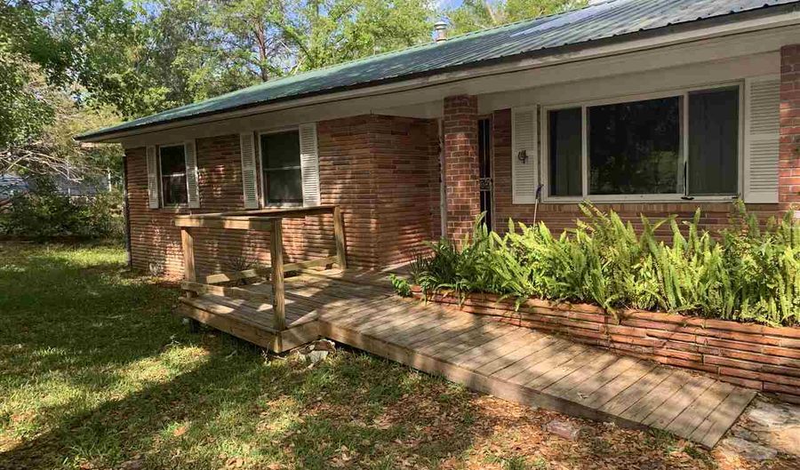 1303 S Main, Chattahoochee, FL 32324 - 3 Beds, 2 Bath