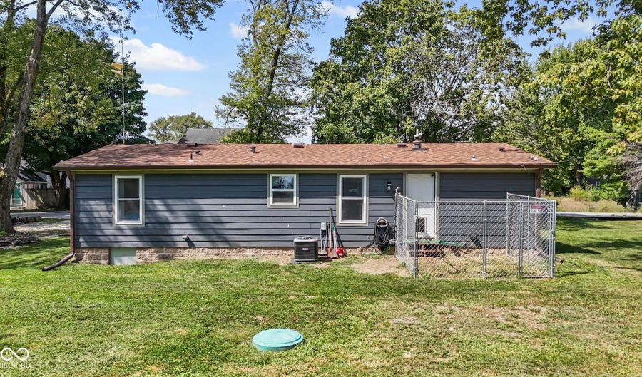 201 Walnut St, Advance, IN 46102 - 2 Beds, 2 Bath