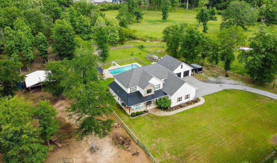 3526 Hilldale Rd, Alexander, AR 72002 - 6 Beds, 5 Bath