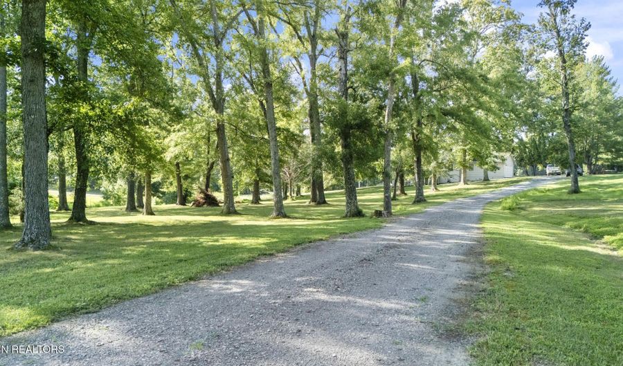3447 Mountain View Ln, Baneberry, TN 37890 - 4 Beds, 3 Bath