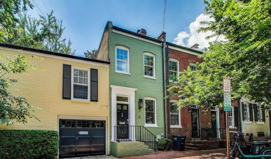 2702 N STREET NW, Washington, DC 20007 - 2 Beds, 2 Bath