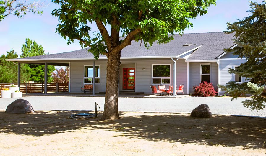 1768 Solitude Ln, Gardnerville, NV 89410 - 3 Beds, 3 Bath