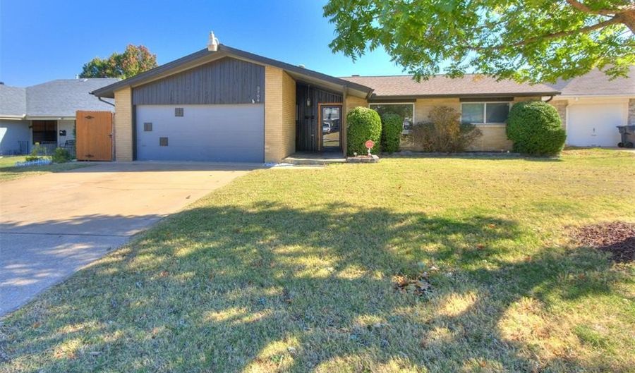 3704 N Riverside Dr, Bethany, OK 73008 - 3 Beds, 2 Bath