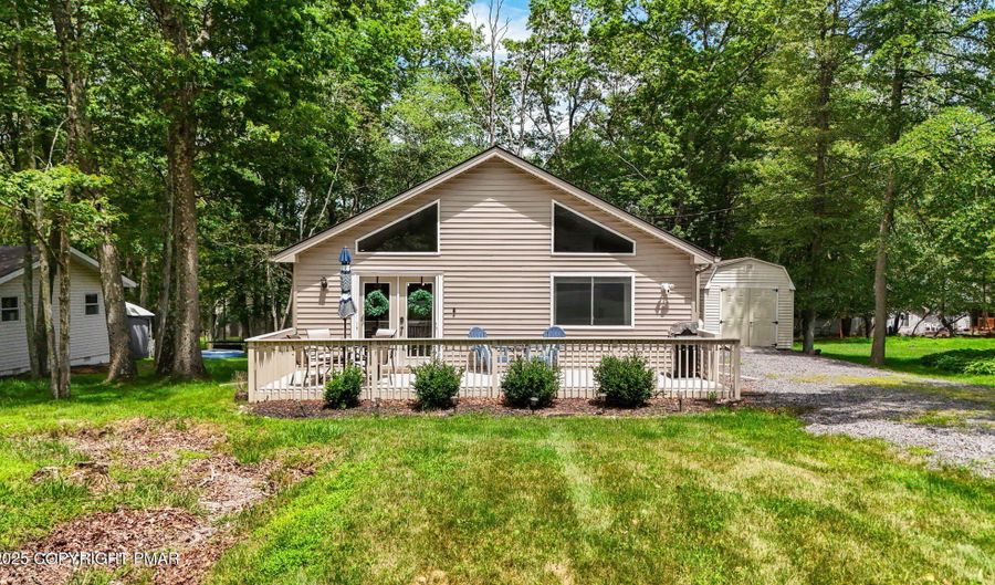 644 S Old Stage Rd, Albrightsville, PA 18210 - 3 Beds, 2 Bath
