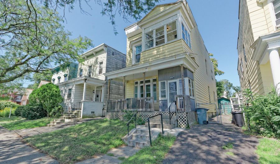 587 Washington Ave, Albany, NY 12206 - 6 Beds, 2 Bath