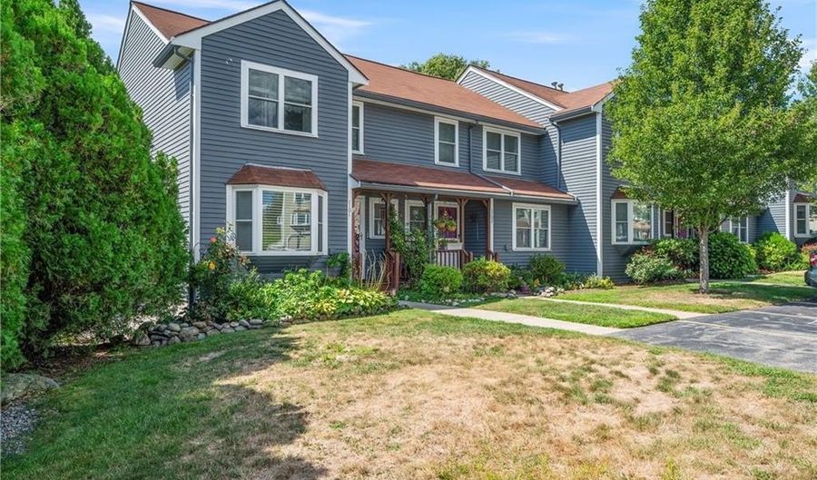 200 Heroux Blvd 1101, Cumberland, RI 02864 - 2 Beds, 2 Bath