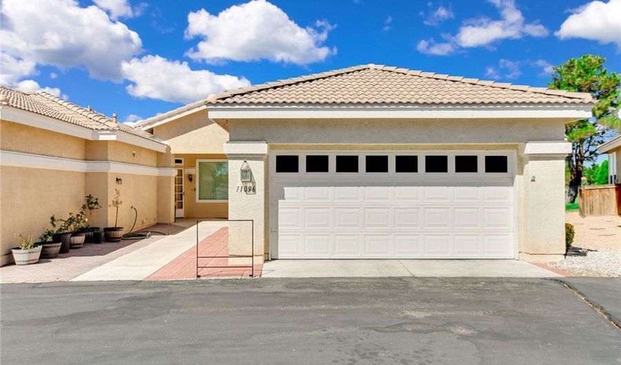 11096 Sandy Ln, Apple Valley, CA 92308 - 2 Beds, 2 Bath