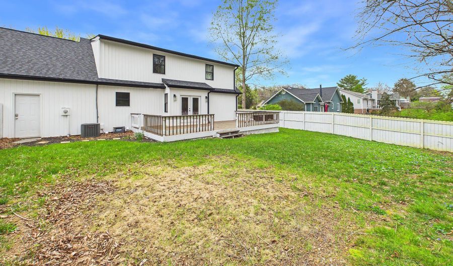1313 English Ln, Athens, TN 37303 - 4 Beds, 3 Bath
