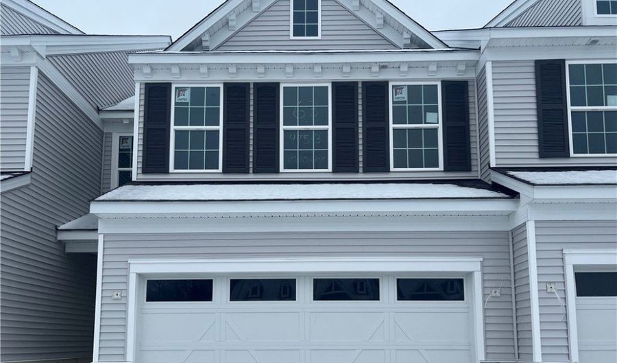 975-3 Memory Ln, Aurora, OH 44202 - 3 Beds, 3 Bath