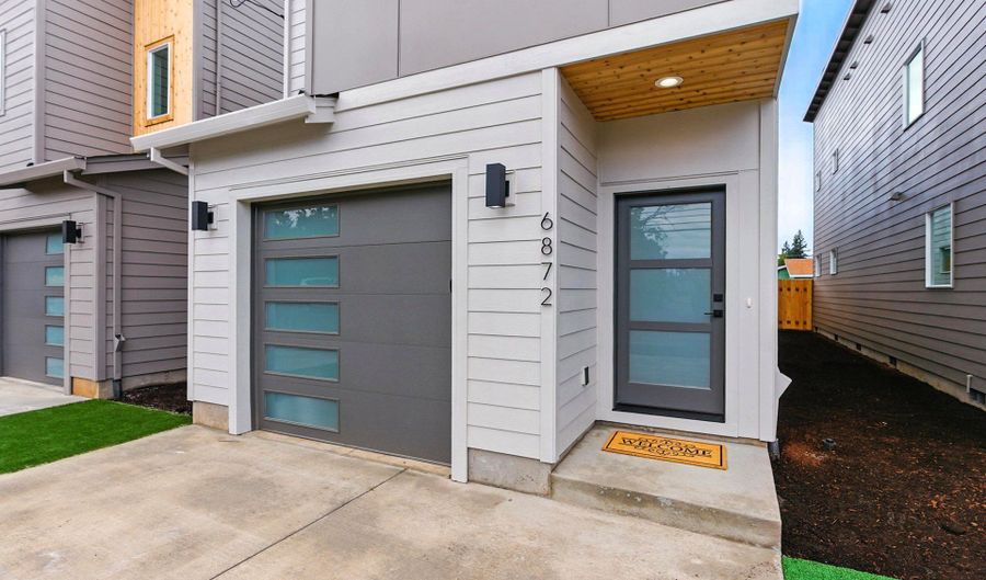 6872 SE Lamphier St, Milwaukie, OR 97222 - 3 Beds, 3 Bath