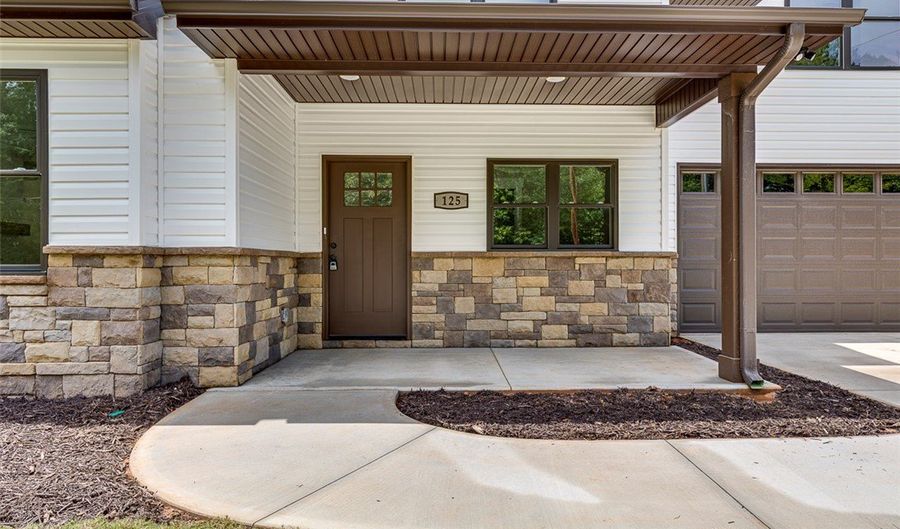125 Hidden Lake Dr, Anderson, SC 29625 - 4 Beds, 3 Bath