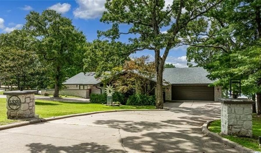33092 Browning Ln, Afton, OK 74331 - 5 Beds, 5 Bath