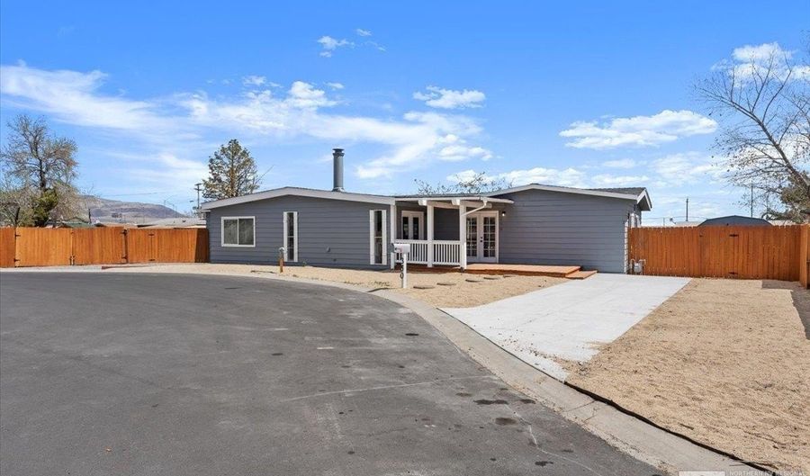 350 Randon Ct, Fernley, NV 89408 - 3 Beds, 2 Bath