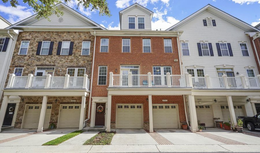 41973 BLUE FLAG Ter, Aldie, VA 20105 - 3 Beds, 4 Bath