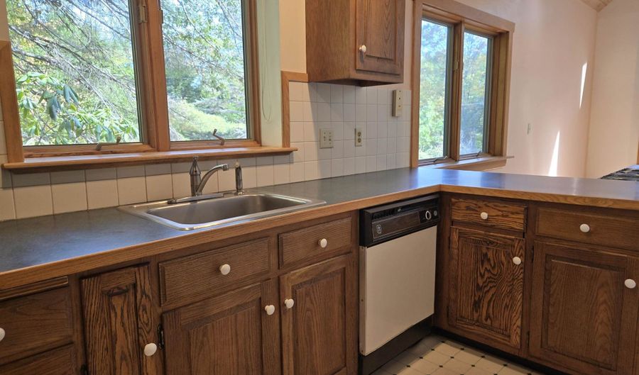 56 Cilleyville Rd, Andover, NH 03216 - 2 Beds, 2 Bath