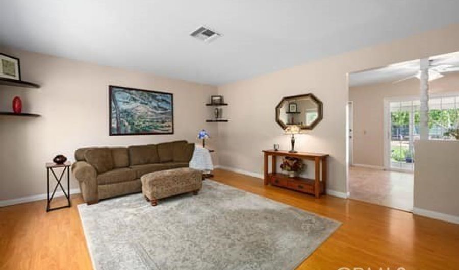 2968 Casitas Ave, Altadena, CA 91001 - 2 Beds, 1 Bath