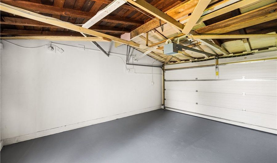 925 N Keystone St, Anaheim, CA 92801 - 4 Beds, 2 Bath