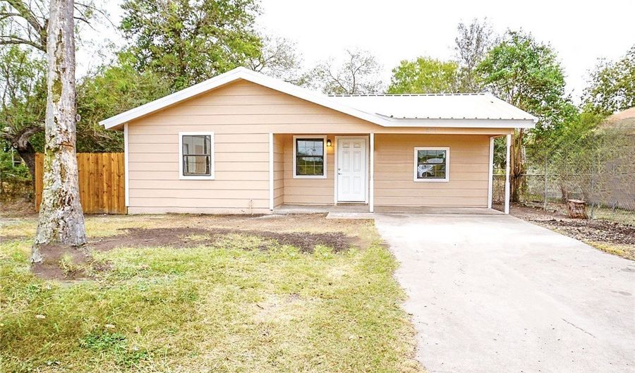 201 Monterrey, Alice, TX 78332 - 4 Beds, 2 Bath