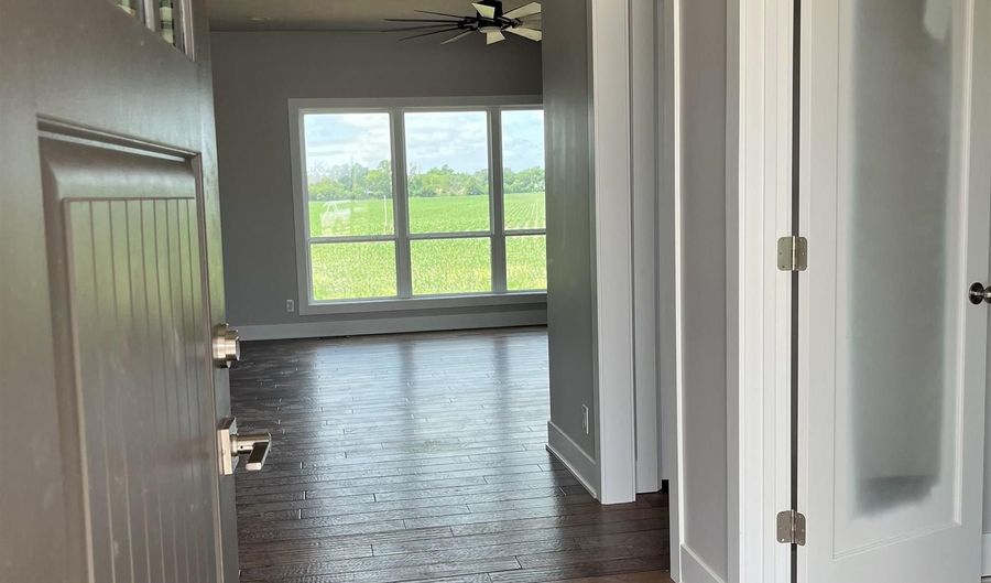 2207 N 22nd Cir, Ashland, NE 68003 - 5 Beds, 5 Bath