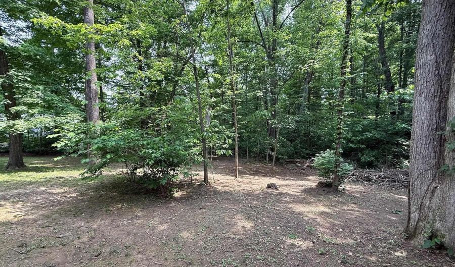 577 Briarwood Ln, Bedford, IN 47421 - 3 Beds, 3 Bath