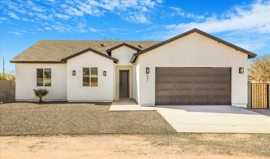 1225 N IRONWOOD Dr, Apache Junction, AZ 85120 - 4 Beds, 4 Bath