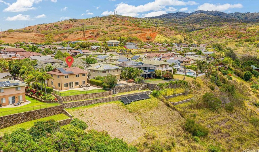92-5056 Limukele St, Kapolei, HI 96707 - 4 Beds, 3 Bath