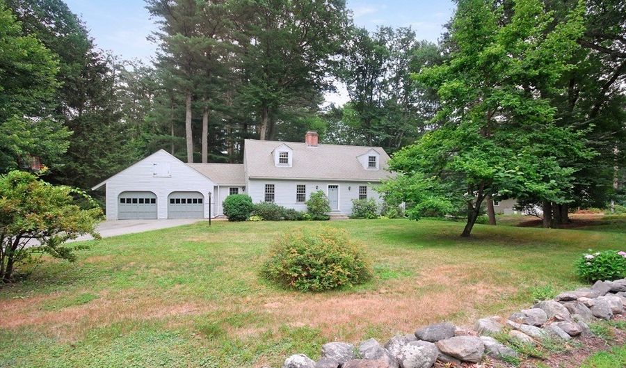 6 Hosmer St, Acton, MA 01720 - 3 Beds, 2 Bath
