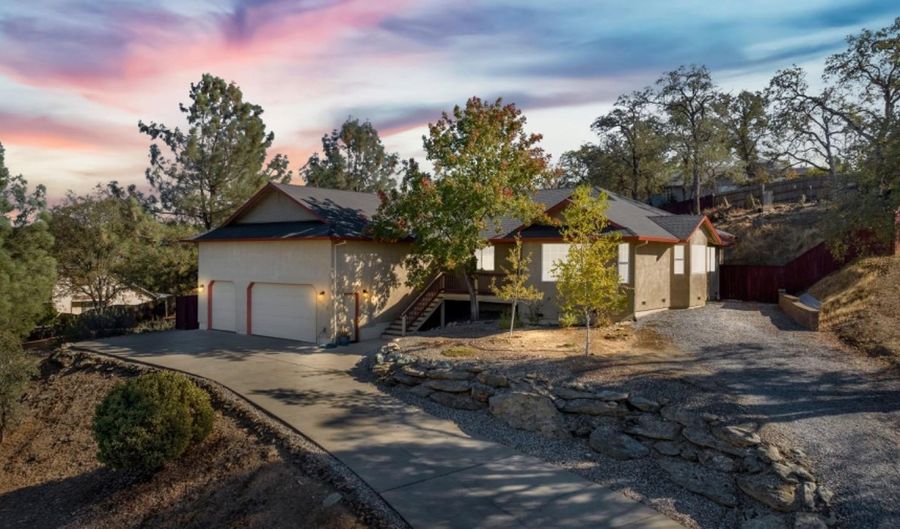 345 Live Oak Dr, Angels Camp, CA 95222 - 3 Beds, 2 Bath