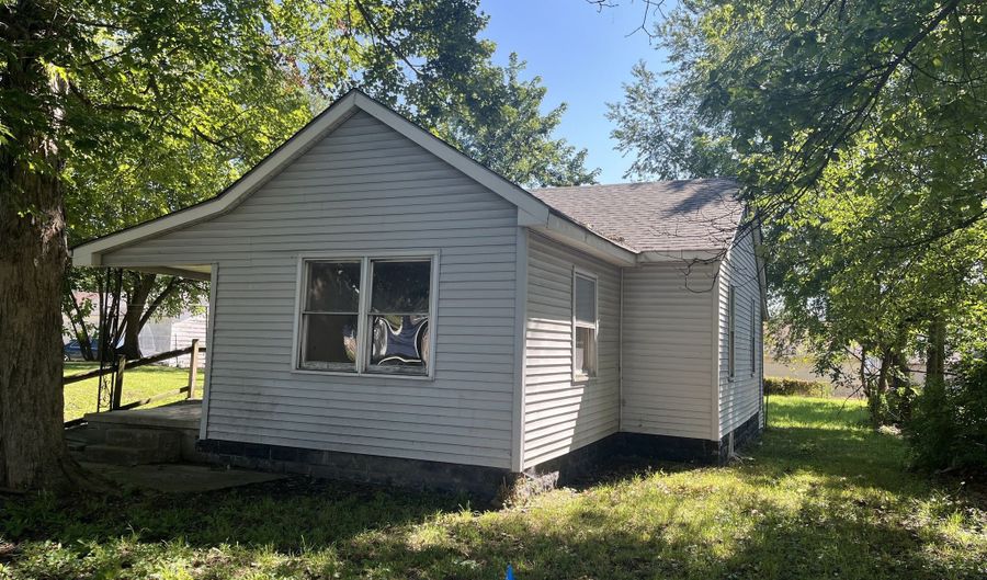 2210 Sherman, Anderson, IN 46016 - 2 Beds, 1 Bath