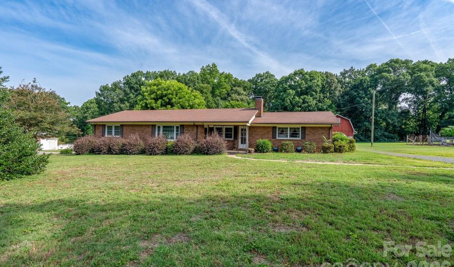 122 Lowder Rd, Albemarle, NC 28001 - 3 Beds, 1 Bath