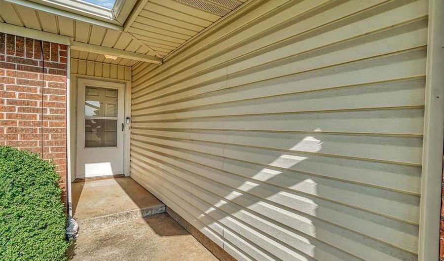 1700 Harding, Altus, OK 73521 - 3 Beds, 2 Bath