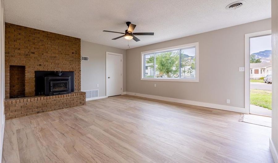 2202 Haugen St, Cody, WY 82414 - 4 Beds, 2 Bath