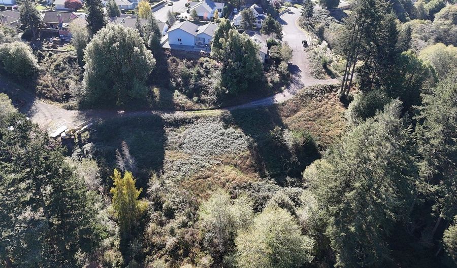 Brooke Ln unit 4 4, Brookings, OR 97415 - 0 Beds, 0 Bath