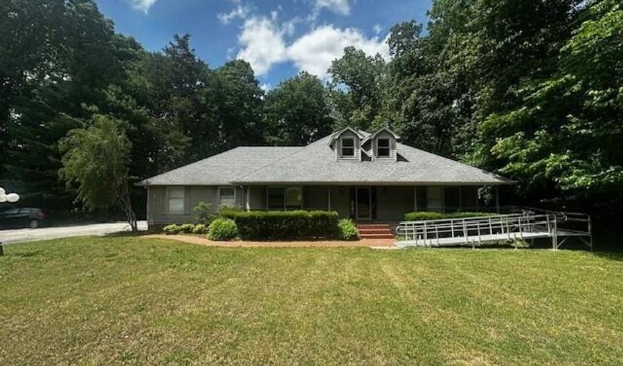 1014 Crawford Springs Rd, Beech Bluff, TN 38313 - 4 Beds, 3 Bath